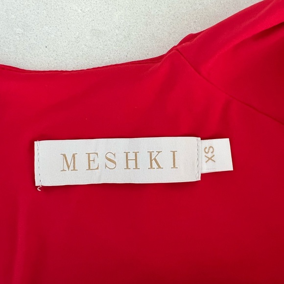 Meshki Red Long Sleeve Crop Top - Picture 2 of 4